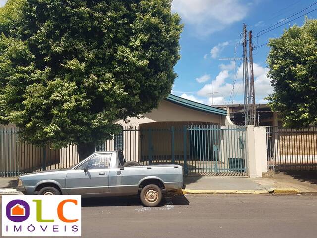 #1652 - Casa para Venda em Araçatuba - SP - 1